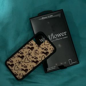 Wildflower Rodeo Drive iPhone 11 Case